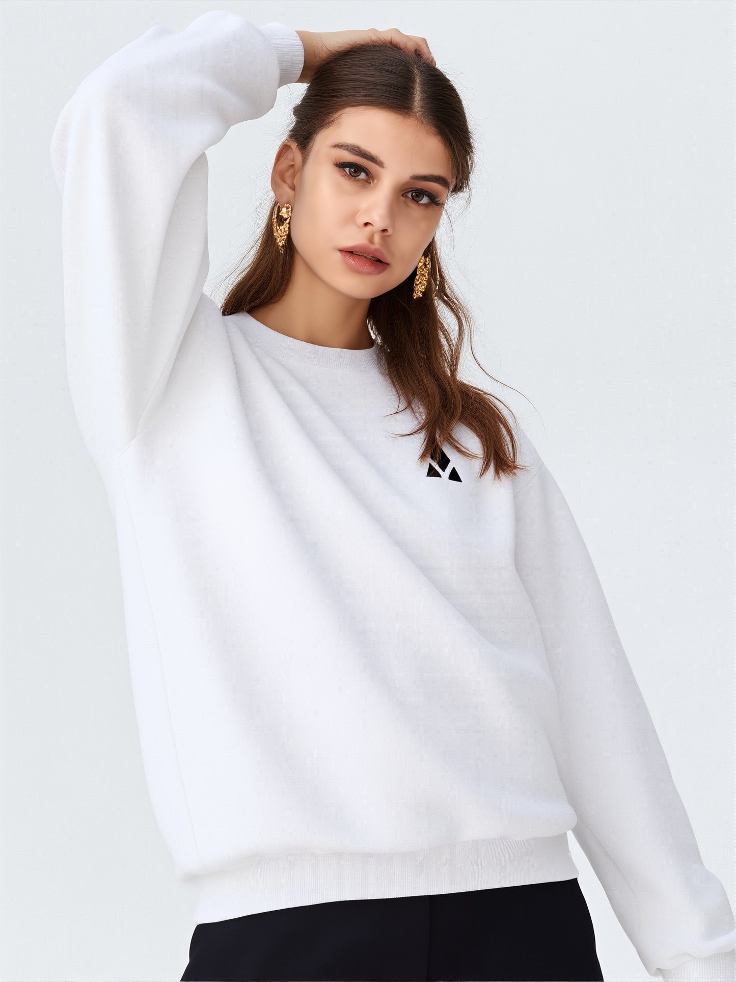 Sudadera blanca logo bordado mujer
