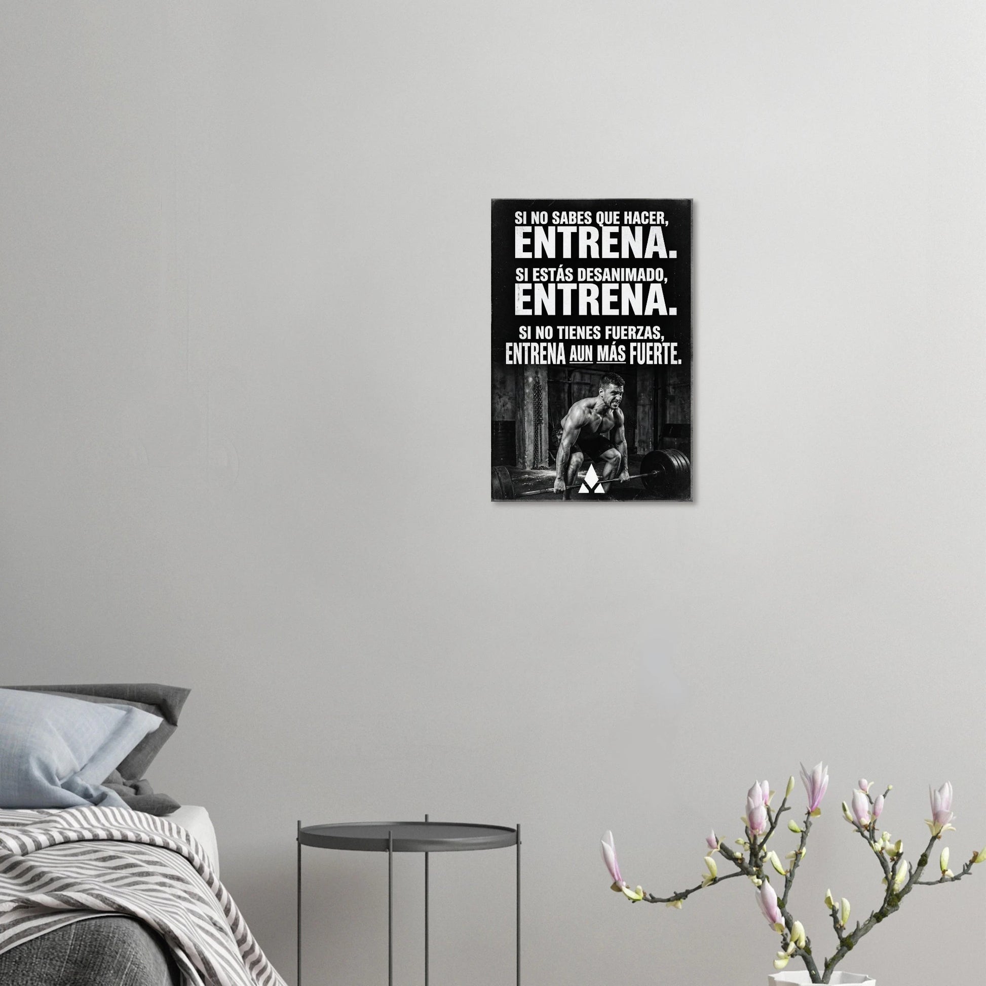 Lienzo Motivacional "ENTRENA": Inspiración para el Gimnasio en Blanco y Negro, Disponible en Múltiples Tamaños - Aury SportPrint MaterialAury Sport40x60 cm / 16x24″6995b34c - e56c - 4ef7 - a61c - fe85de5285da