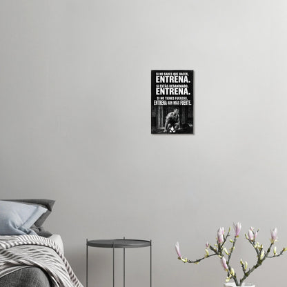 Lienzo Motivacional "ENTRENA": Inspiración para el Gimnasio en Blanco y Negro, Disponible en Múltiples Tamaños - Aury SportPrint MaterialAury Sport30x45 cm / 12x18″f45cb1d0 - 2306 - 4e7d - af08 - badfb8c204b2