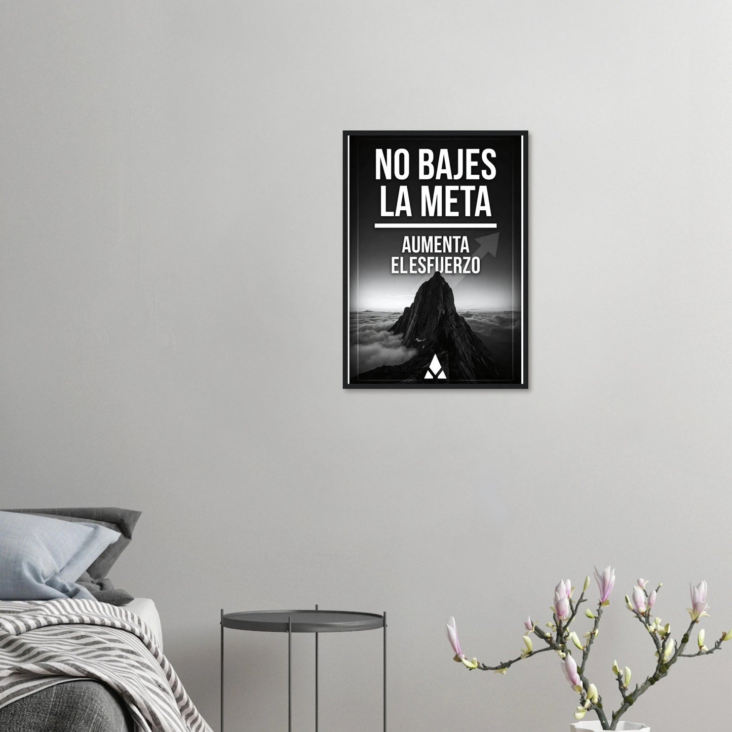 Póster Motivacional "No Bajes la Meta" con Marco de Madera – Inspira tu espacio con un estilo audaz - Aury SportPrint MaterialAury SportA2 (42 x 59.4 cm)2711224e - ed8b - 4bf9 - 84df - ad25ee64c6b8
